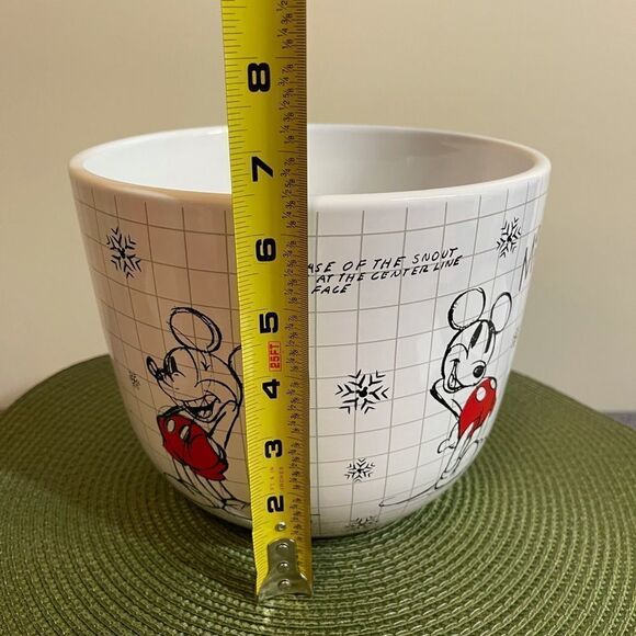 Disney Mickey Mouse Christmas planter NWT - Picture 9 of 11